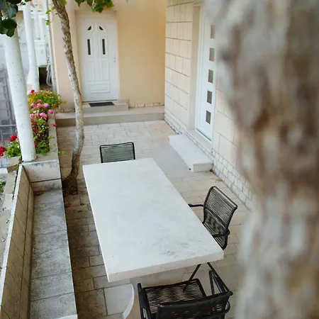 Serious Job شقة دوبروفينك