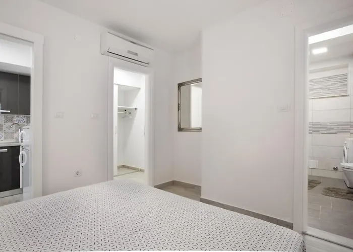 Serious Job شقة دوبروفينك