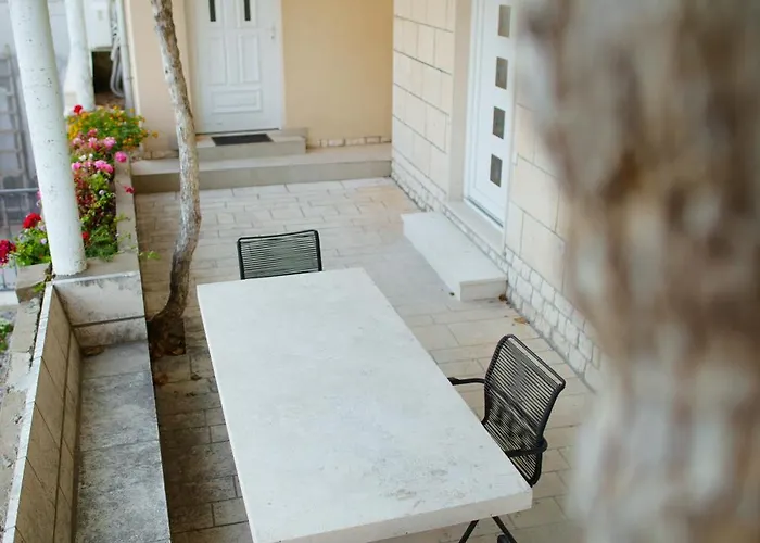 Serious Job شقة دوبروفينك